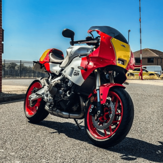 YAMAHA XSR900GP 